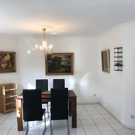 Unter Den Weinbergen Apartment