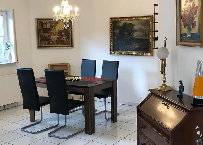 Unter Den Weinbergen דירה